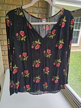 Old Navy Black Floral V-Neck Blouse with Pink Roses - Women's Size Medium